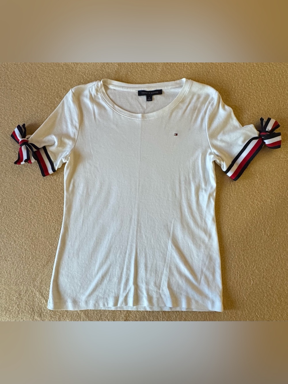 Tommy Hilfiger White Short Sleeve Tee with Red & Navy Trim. NWOT